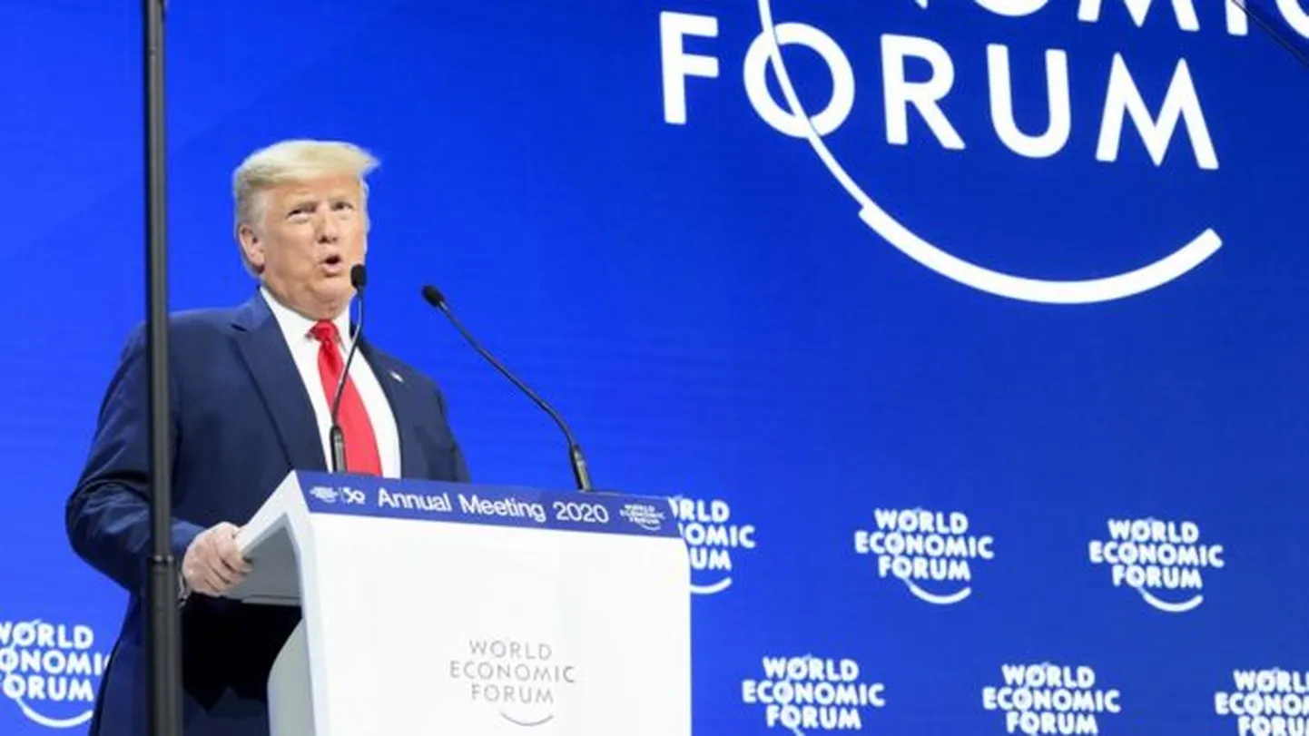 "Не надо слушать "пророков погибели", - сказал Трамп, вероятно имея в виду экоактивистов.