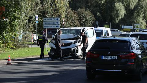 FOTOD ⟩ Kolmikavarii Suur-Sõjamäel tekitas suure ummiku