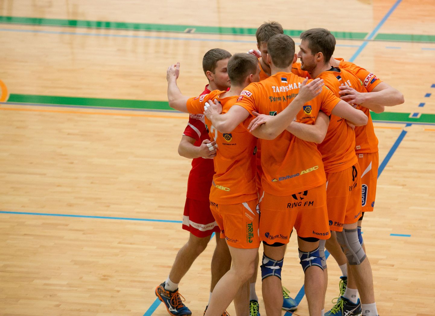 Pärnu võrkpalliklubi meeskond võitis taas.