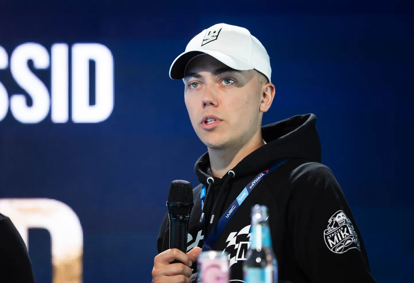 Läti ralliäss Mārtiņš Sesks Rally Estonia 2025 pressikonverentsil.