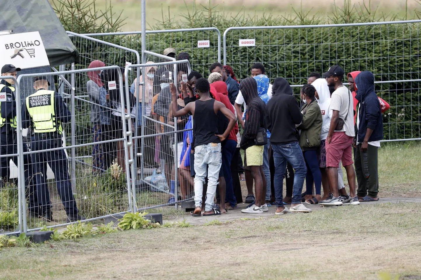Leedus kinni peetud migrandid Vydeniai kinnipidamiskeskuses.