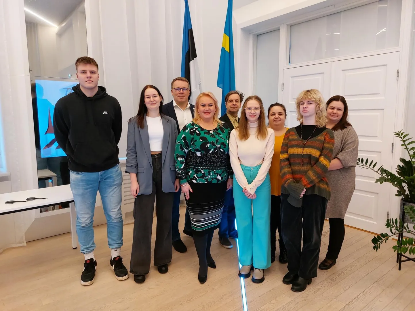 Töövarjud nägid oma silmaga, kuidas käib töö Rakvere linnavalitsuses.