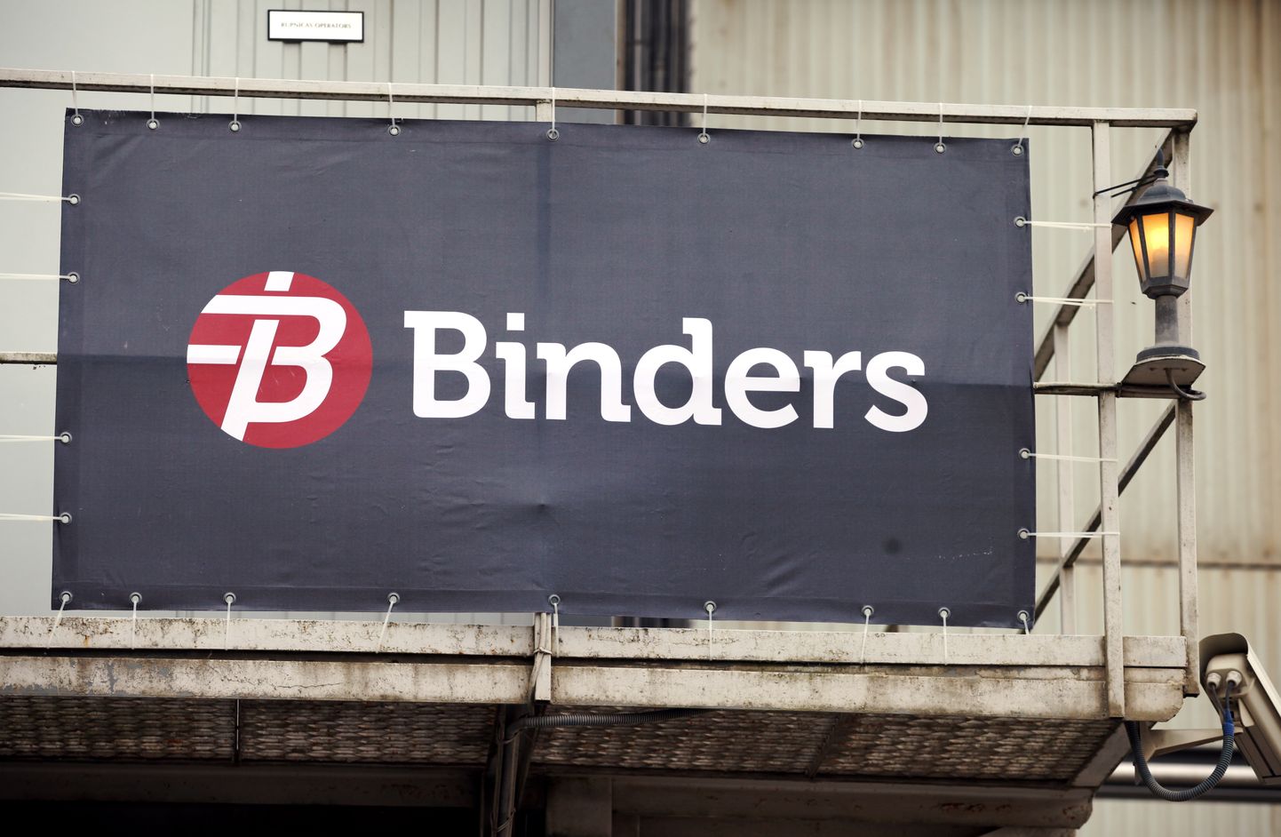 Ceļu būves uzņēmuma "Binders" logo.