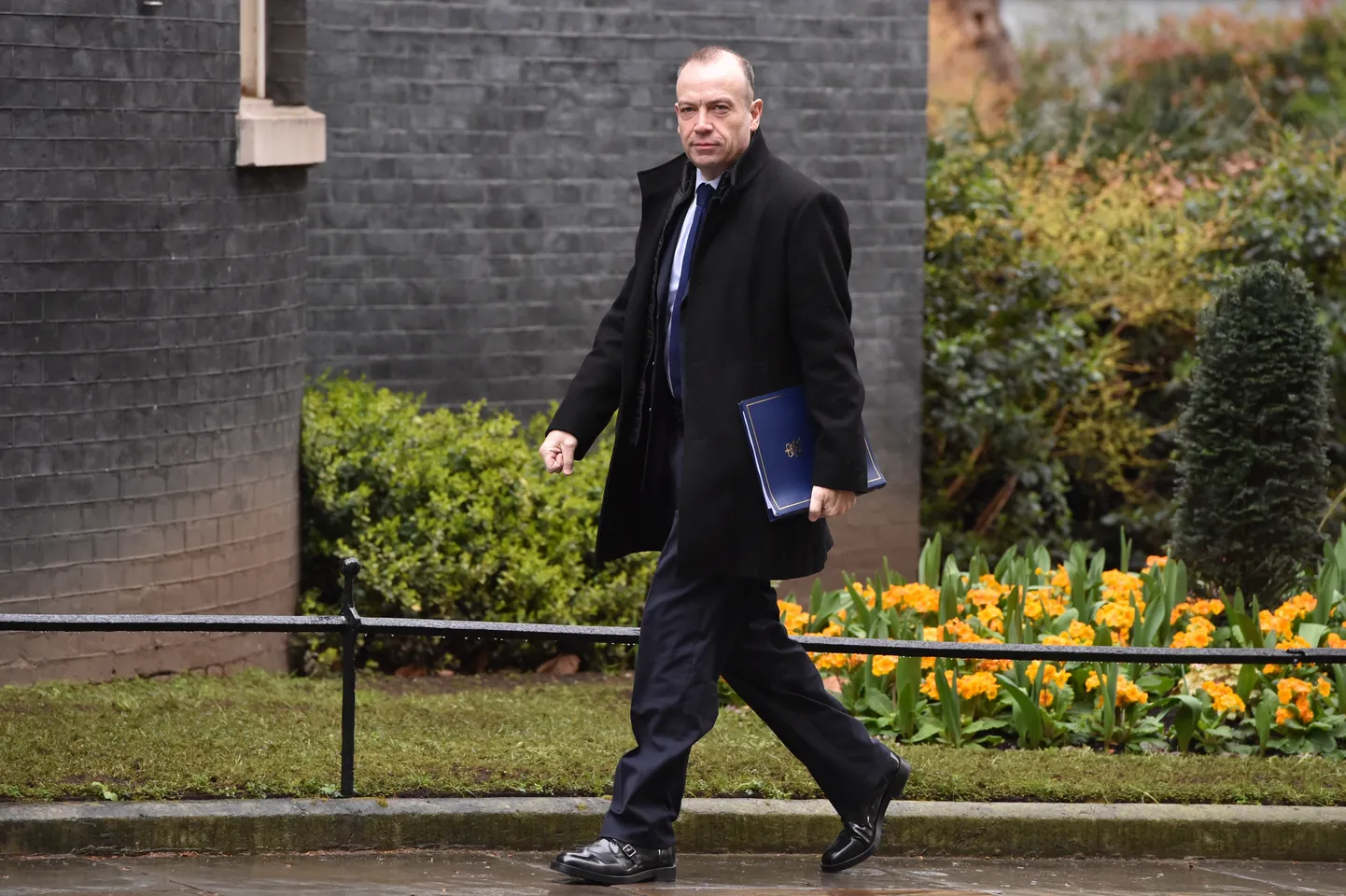 Briti valitsuse Põhja-Iiri minister Chris Heaton-Harris minemas kabinetiistungile 28. märtsil 2023. aastal.