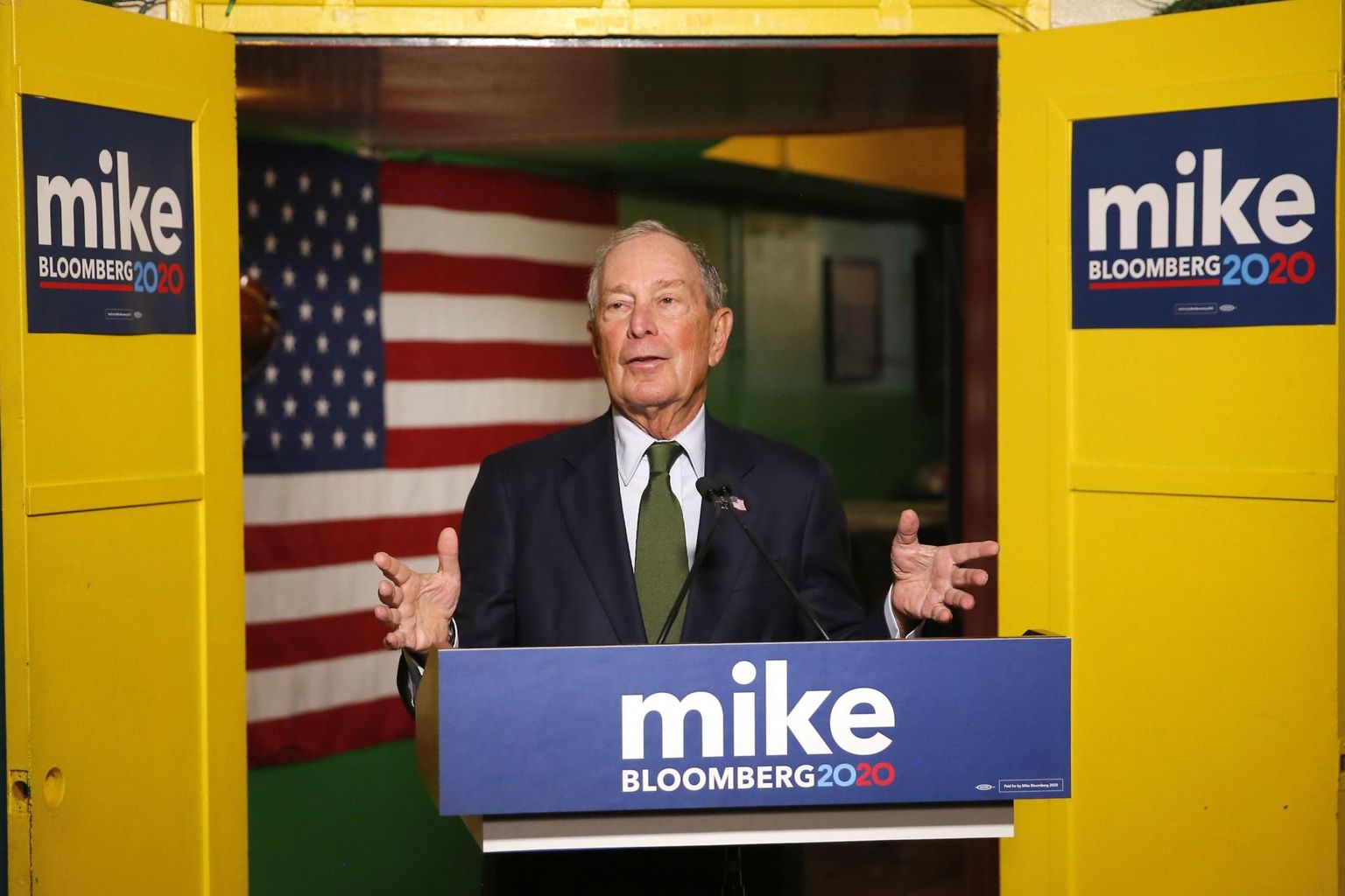 Michael Bloomberg pressikonverentsil. USA valib presidenti 2020. aasta 3. novembril.