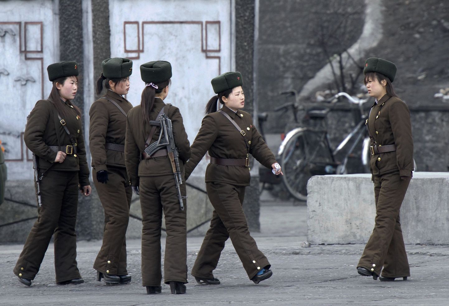 Põhja-Korea naissõdurid.