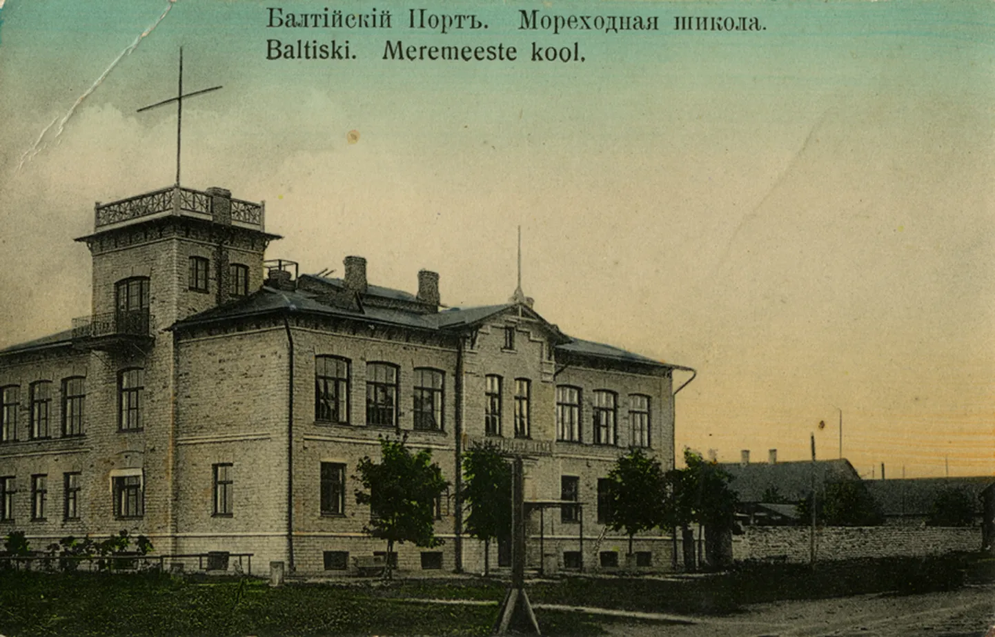Värviline postkaart Paldiski merekoolist, ca 1910.