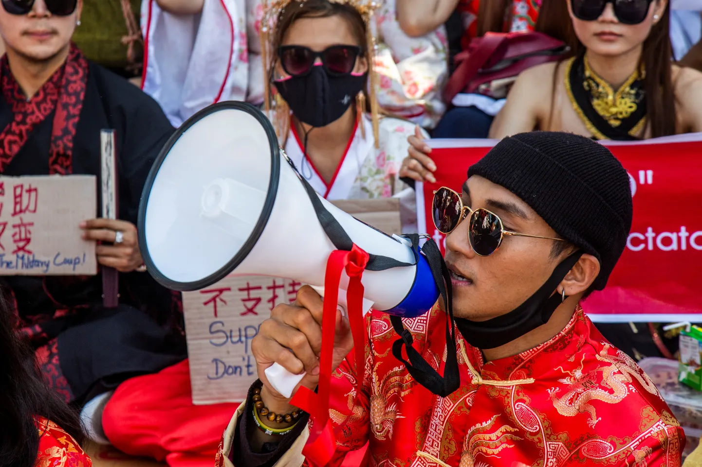 Myanmari populaarne näitleja Paing Takhon 11. veebruaril Yangonis toimunud meeleavaldusel, millega nõuti demokraatiat