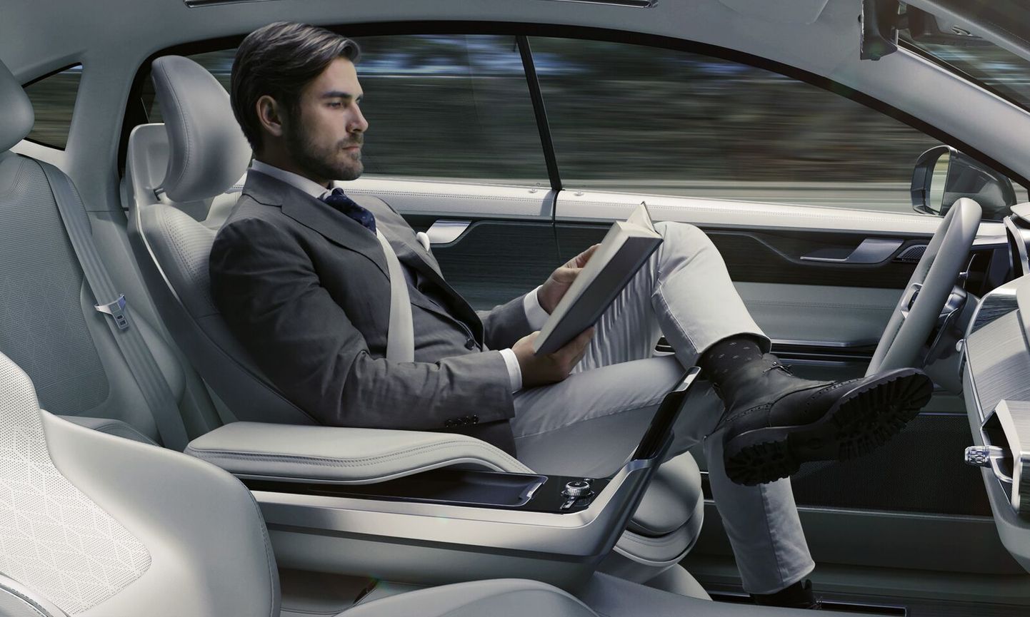 Volvo представила на Лос-Анджелесском моторшоу прототип интерьера для автомобиля с автопилотом, проект получил название Concept 26.