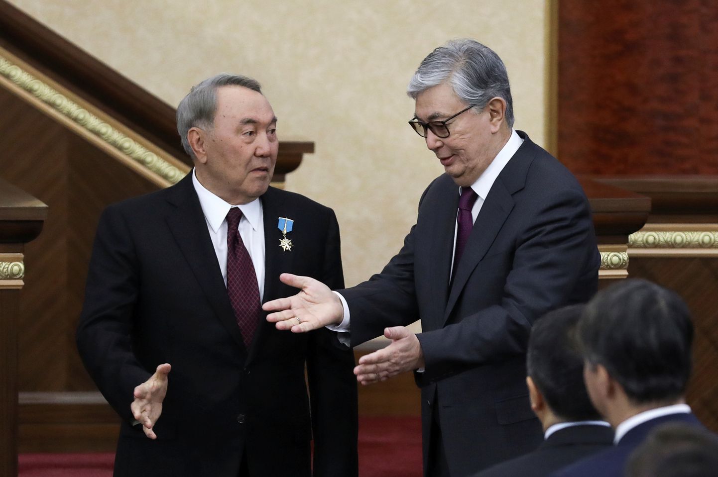 Касым-Жомарт Токаев (справа) и Нурсултан Назарбаев