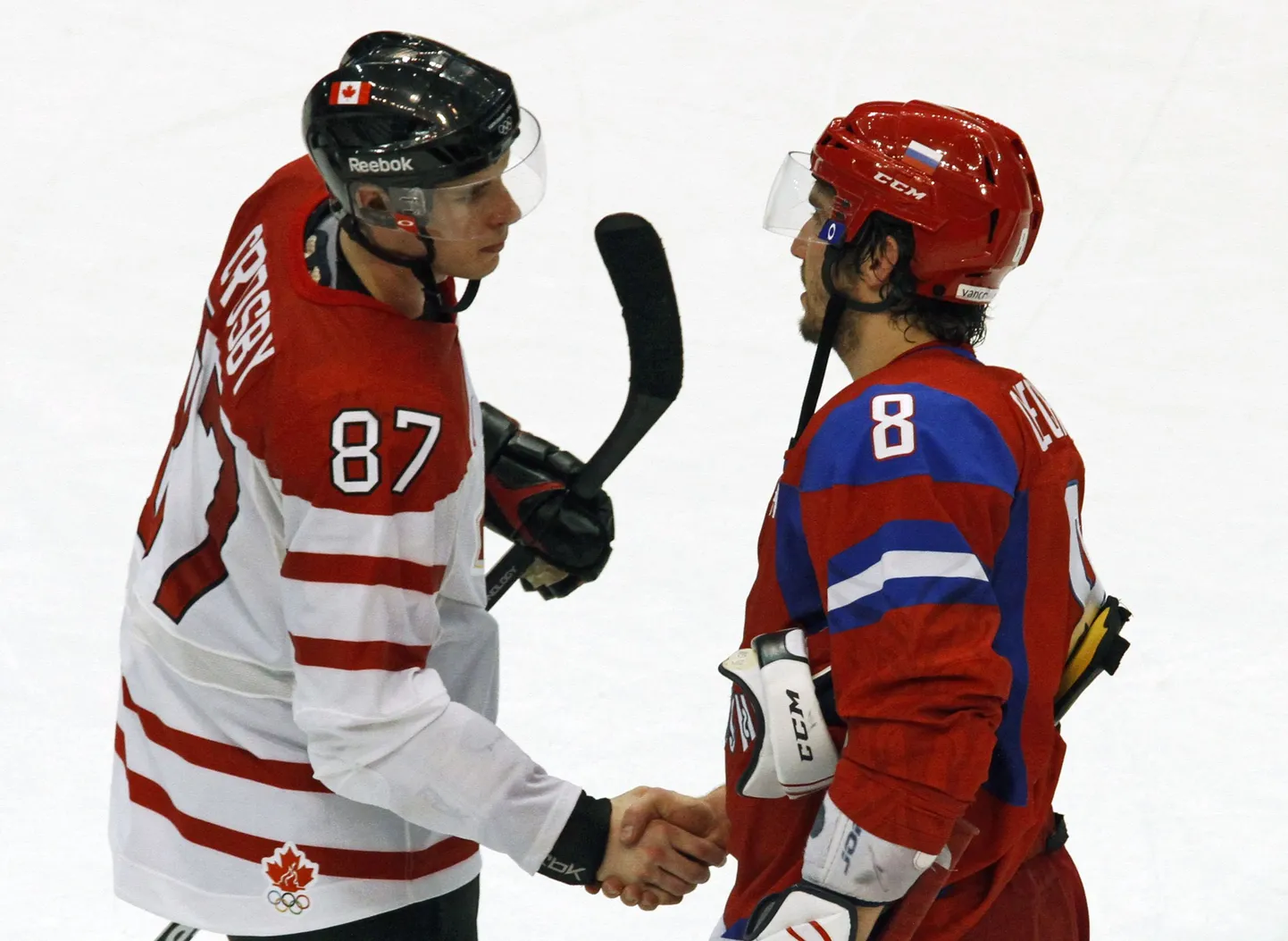 Kanada Sidney Crosby (vasakul) jäi duellis venemaa Aleksandr Ovetškiniga seekord peale