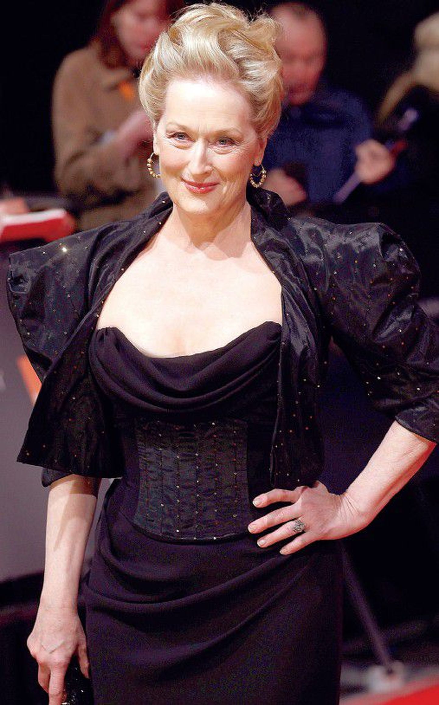 За две недели до вручения «Оскара» Мерил Стрип получила награду Британской киноакадемии как лучшая актриса 2011 года за роль в фильме «Железная леди».