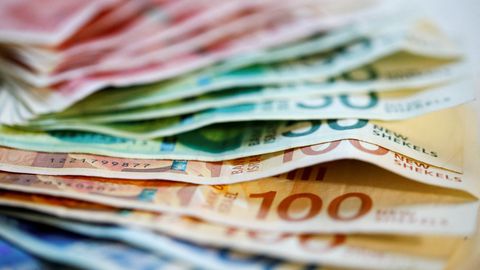Iisraeli keskpank müüb seekli toetamiseks 30 miljardi dollari ulatuses välisvaluutat