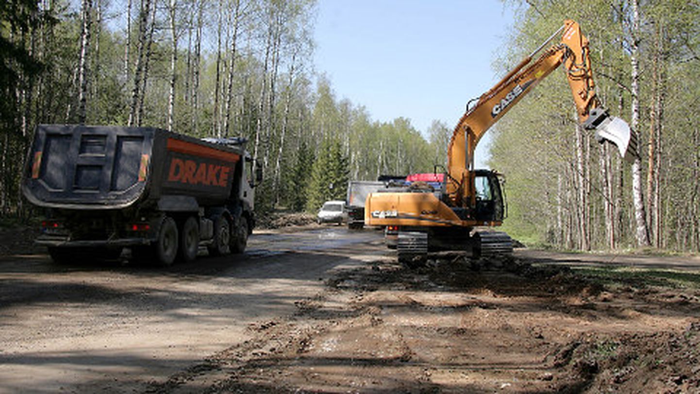 Jõhvi-Vasknarva maantee remondiga jõuti sel aastal Rausvereni.