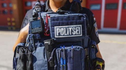 POLITSEINÄDAL ⟩ 135 joobekontrolli ja tõukerattal autolt löögi saanud noormees