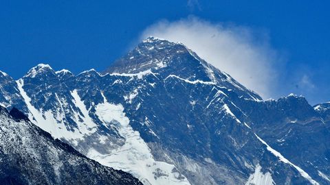 Nepal väljastas Džomolungmale rekordilised 492 ronimisluba