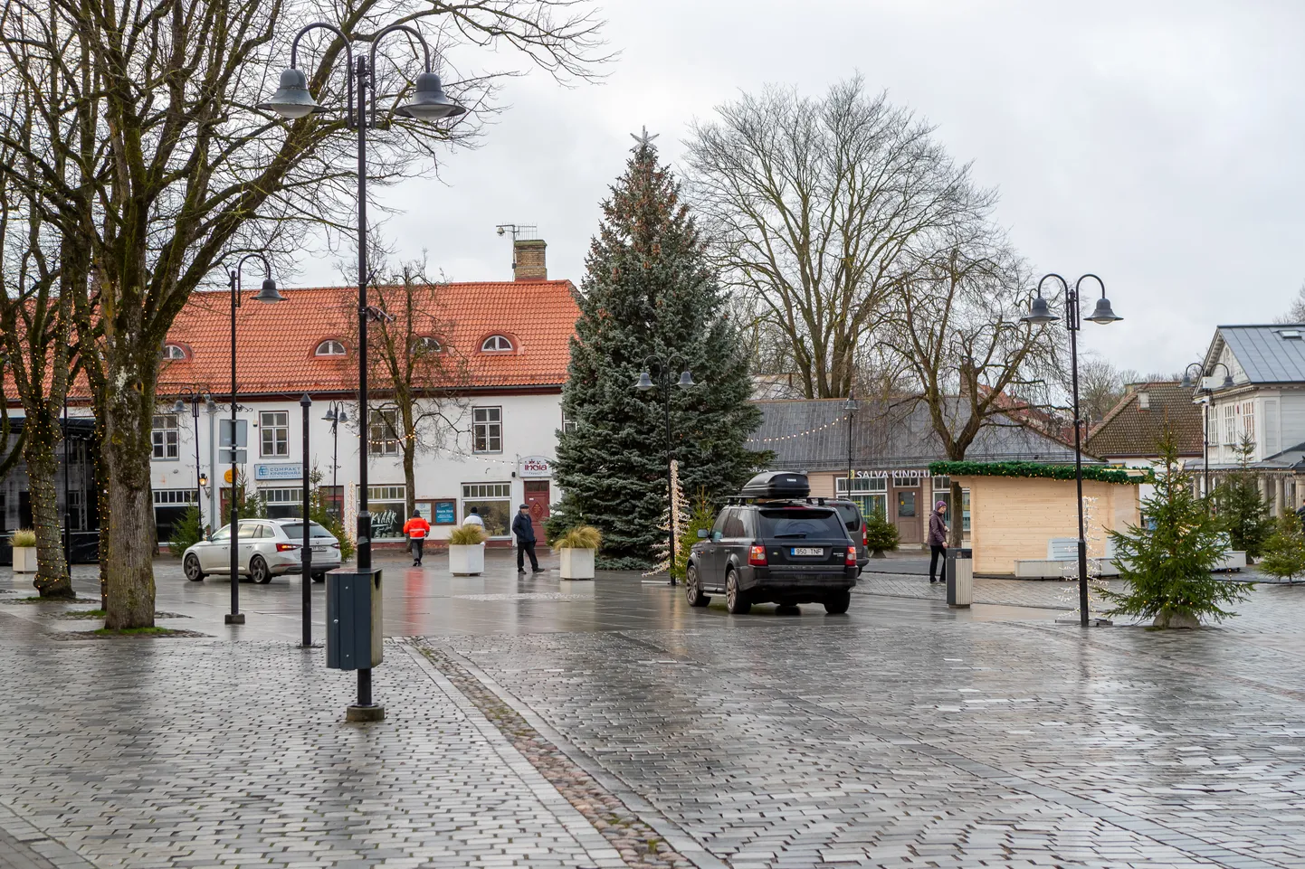 Kuressaare keskväljak