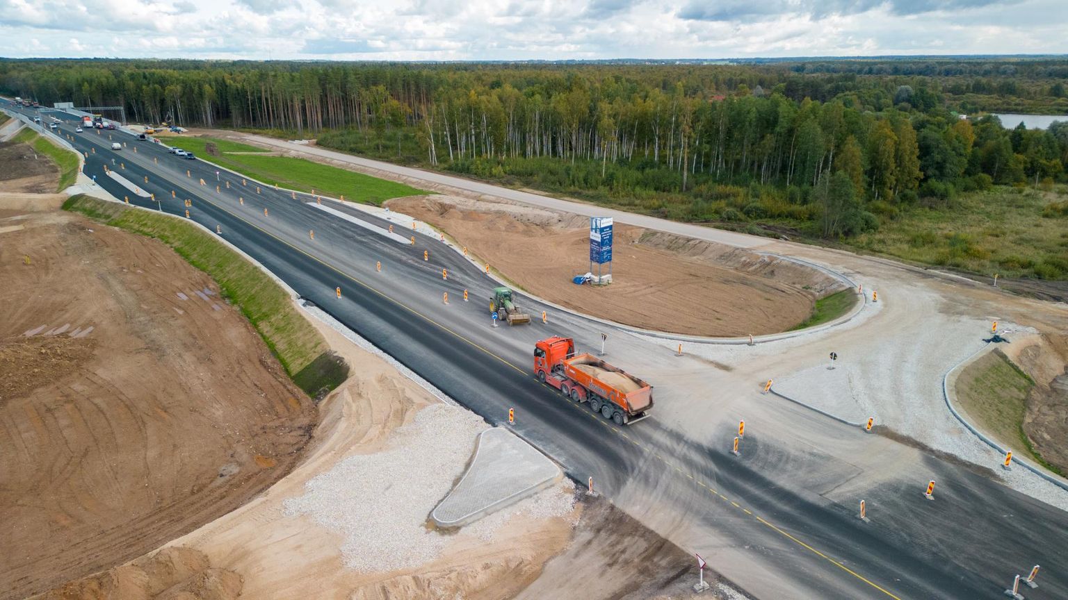 Kärevere-Kardla lõik on üks viimaseid neljarajalisi maanteelõike, mis valmib enne pikka ehituspausi.