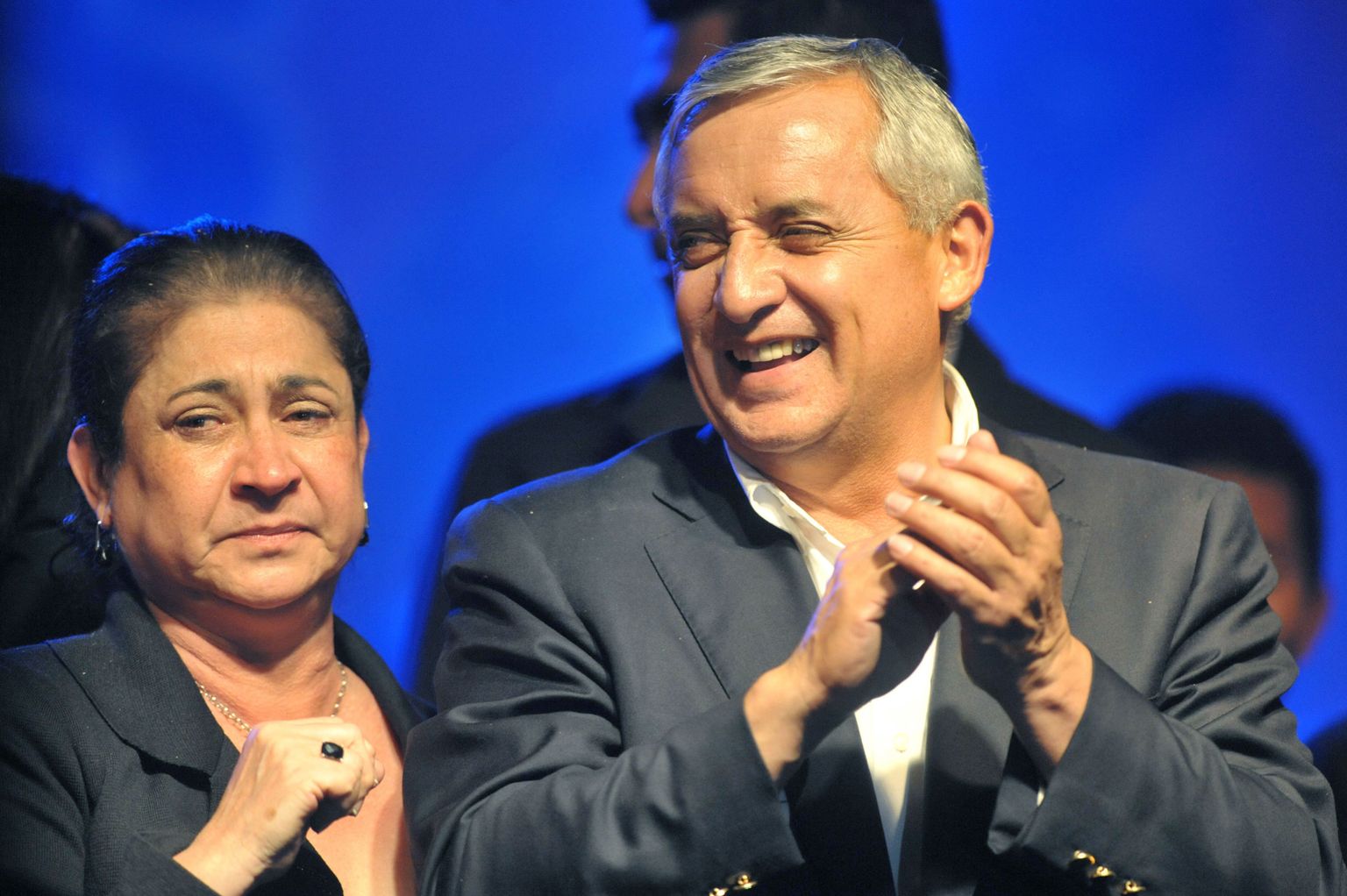 Guatemala tulevane president Otto Perez Molina koos abikaasa Rosa Lealiga.