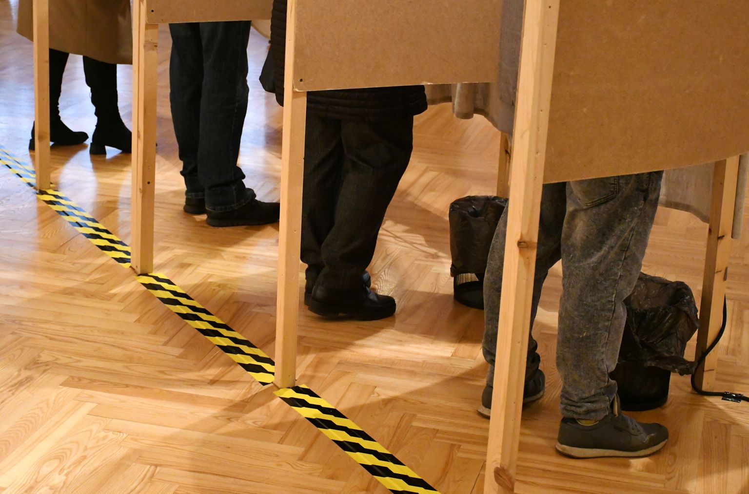 14. Saeimas vēlēšanas 159. vēlēšanu iecirknis Daugavpils Vienības namā.