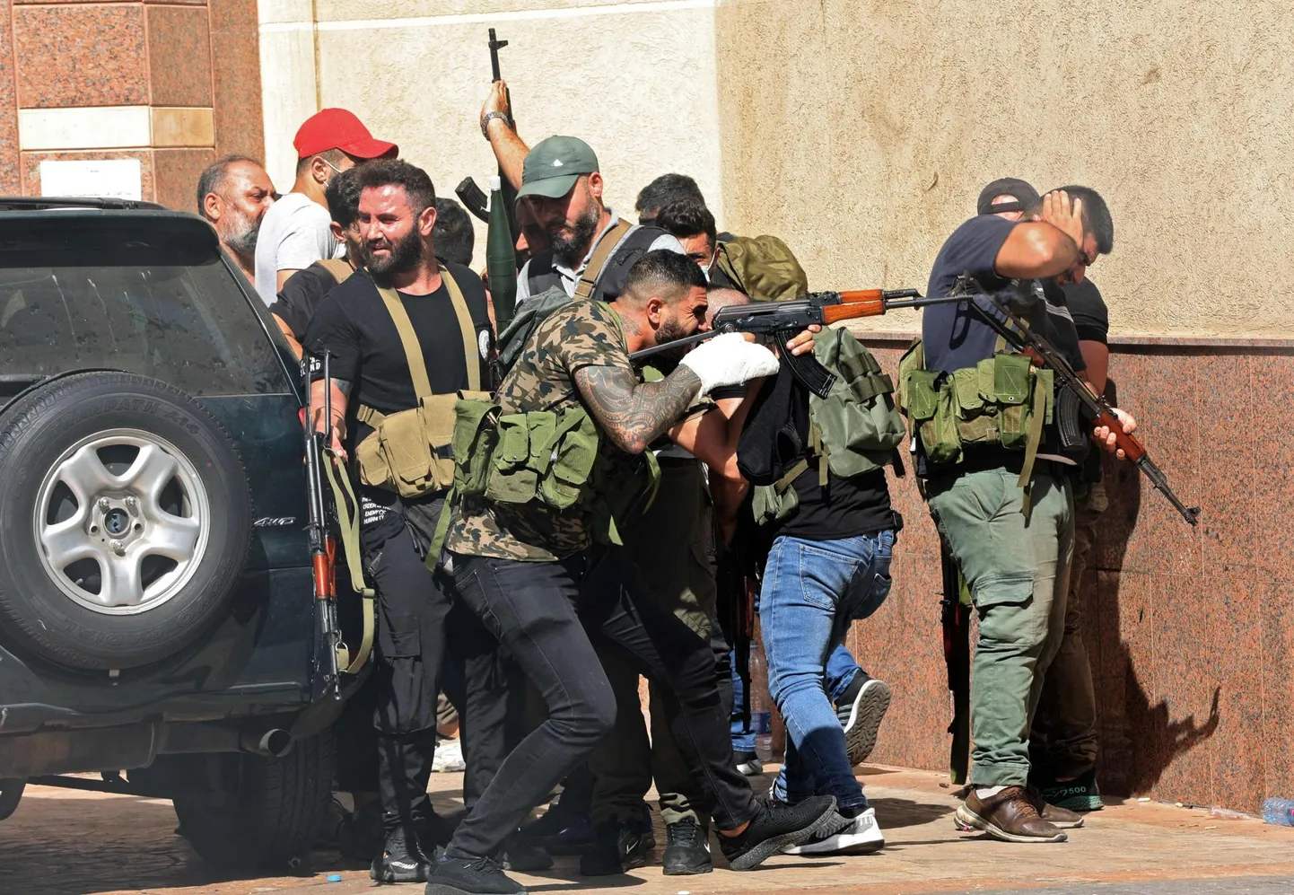 Hezbollah&#39; ja Amali võitlejad Beirutis.