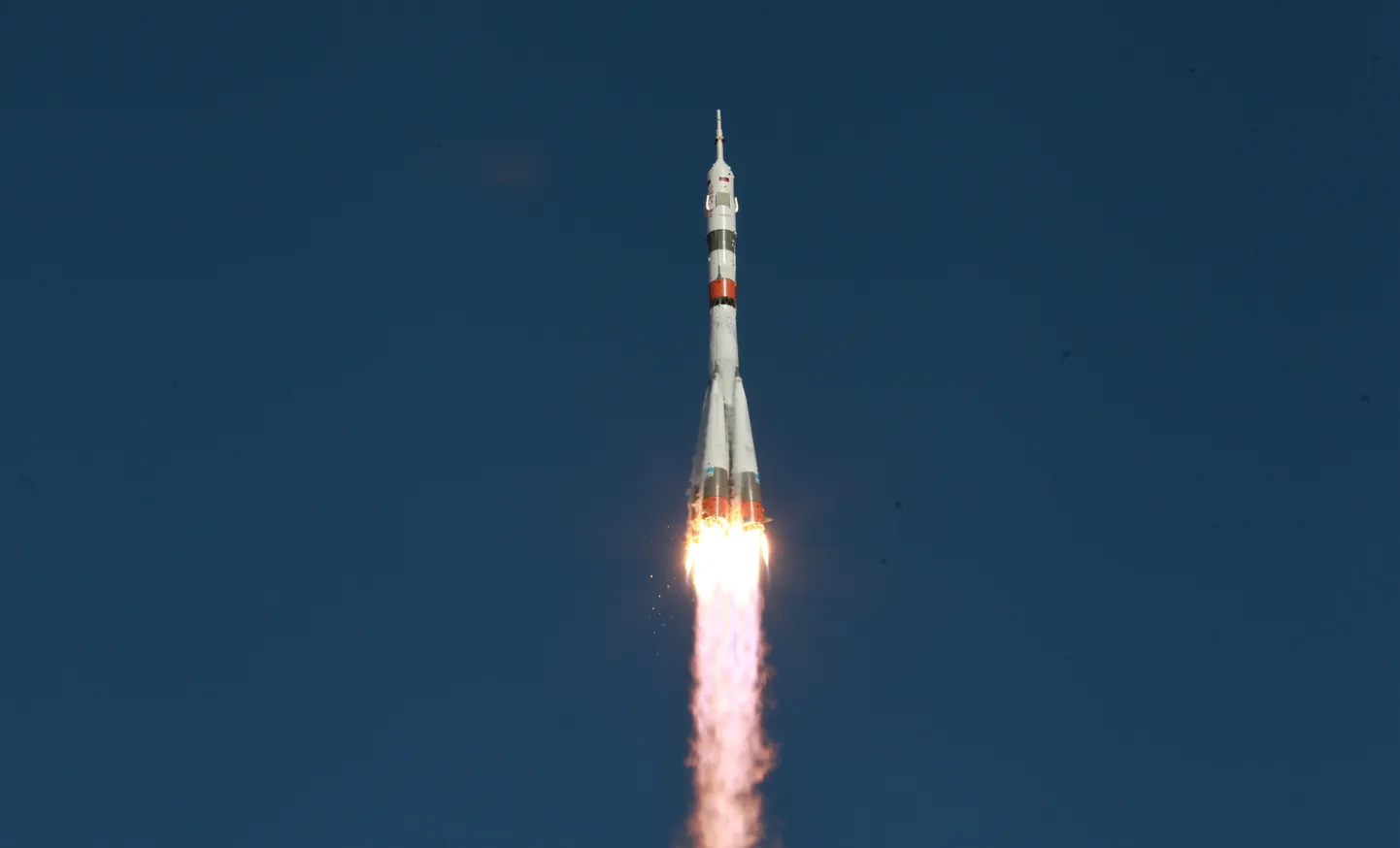 Запуск космического корабля "Союз МС-14"