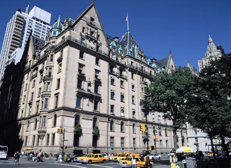 Maja New Yorgis, mille juures Mark David Chapman John Lennoni maha lasi