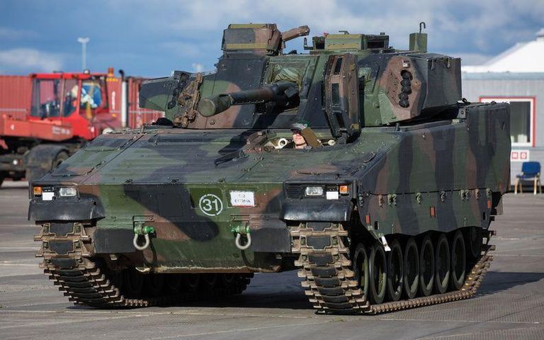Hollandist ostetud jalaväe lahingumasinad CV9035.