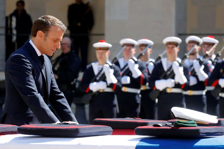 Emmanuel Macron mälestustseremoonial.