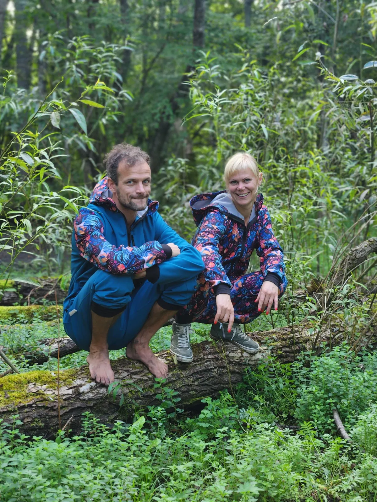 Heidi Hanso ja Taavi Püüa Saaremaa metsas.