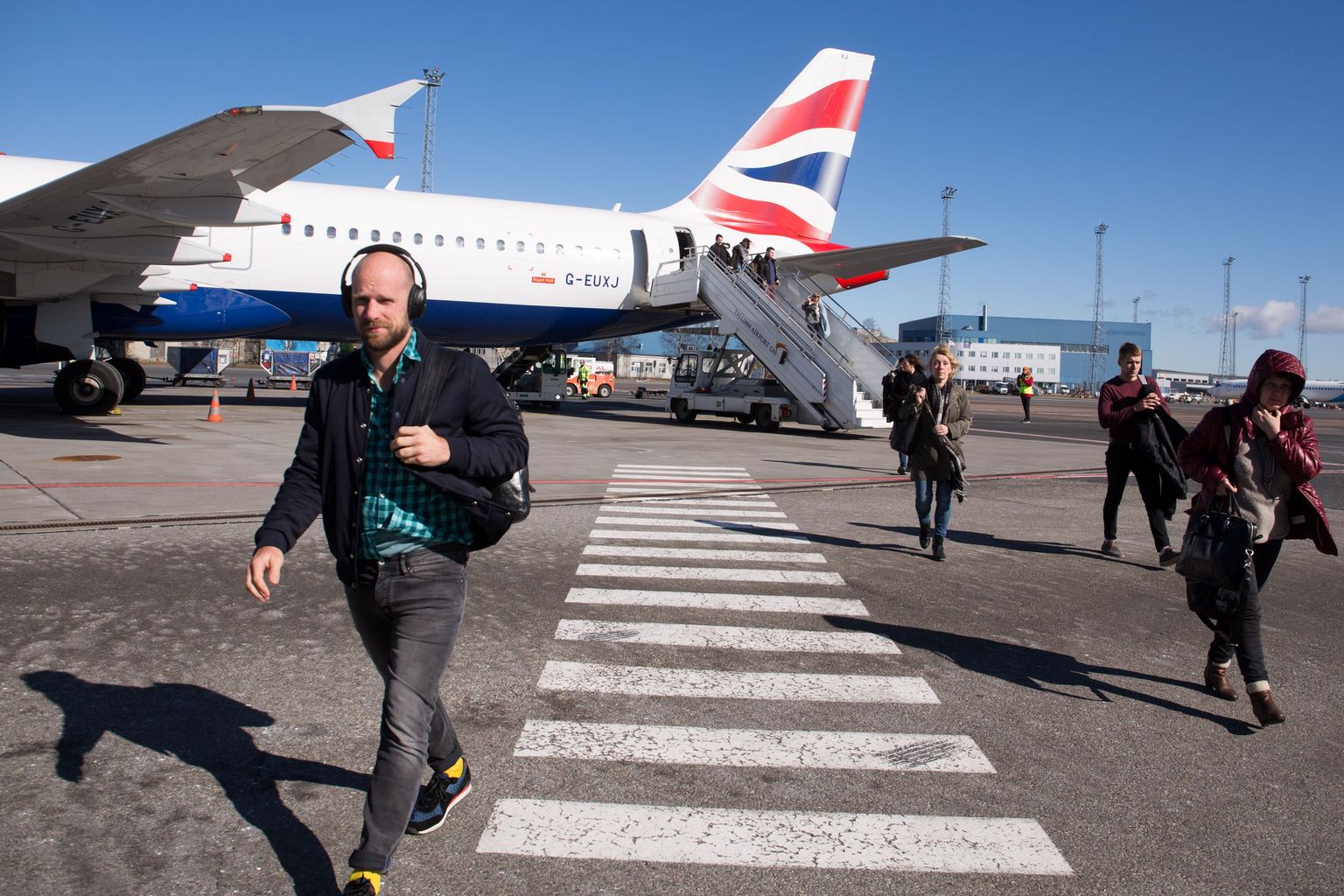 British Airways Tallinnast Londonisse enam ei vii, kuid kolm lennufirmat veavad Tallinna ja Suurbritannia vahel igal nädalal tuhandeid reisijaid.