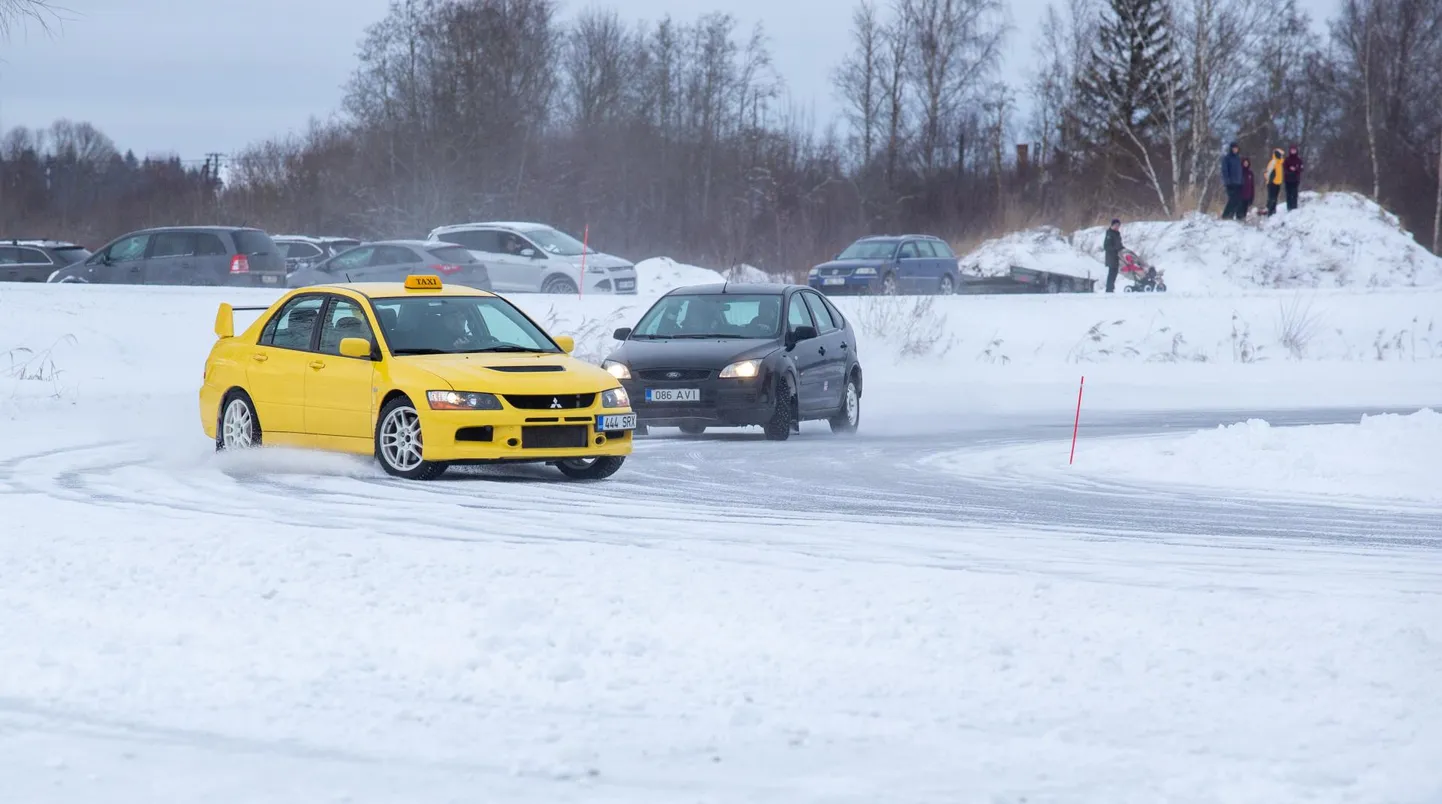 Autojuhid said Ilmatsalu jäärajal paarutada ka läinud talvel.