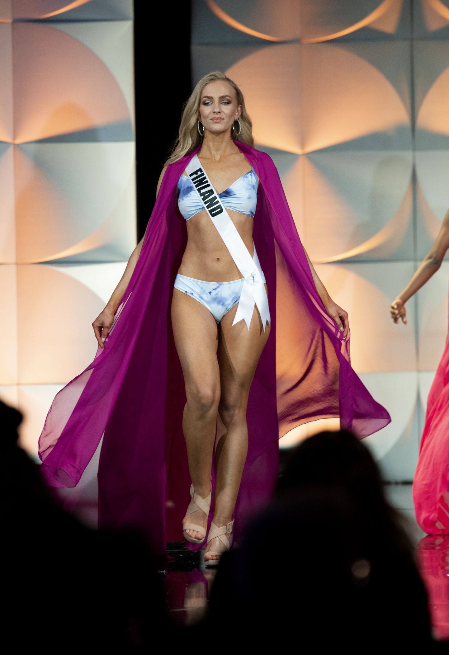 Miss Soome Miss Universumi iludusvõistlusel 2019. aastal.
