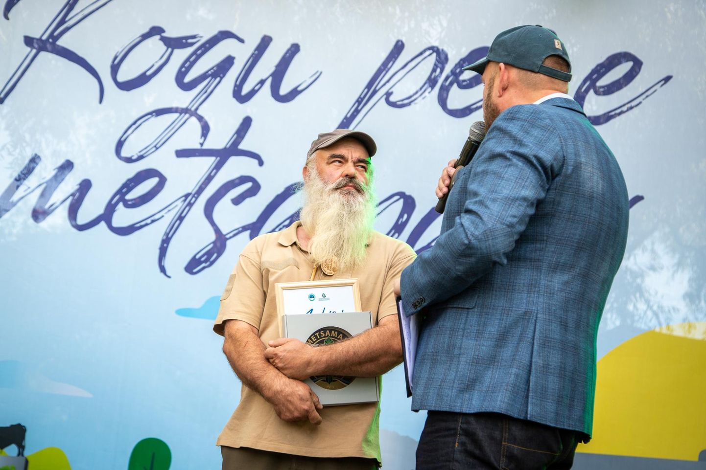Täna kuulutati Rakveres toimunud kogu pere metsapäeval välja 2019. aasta parim metsamajandaja, selle austava tiitli pälvis Ardi Allikmets Harjumaalt. 