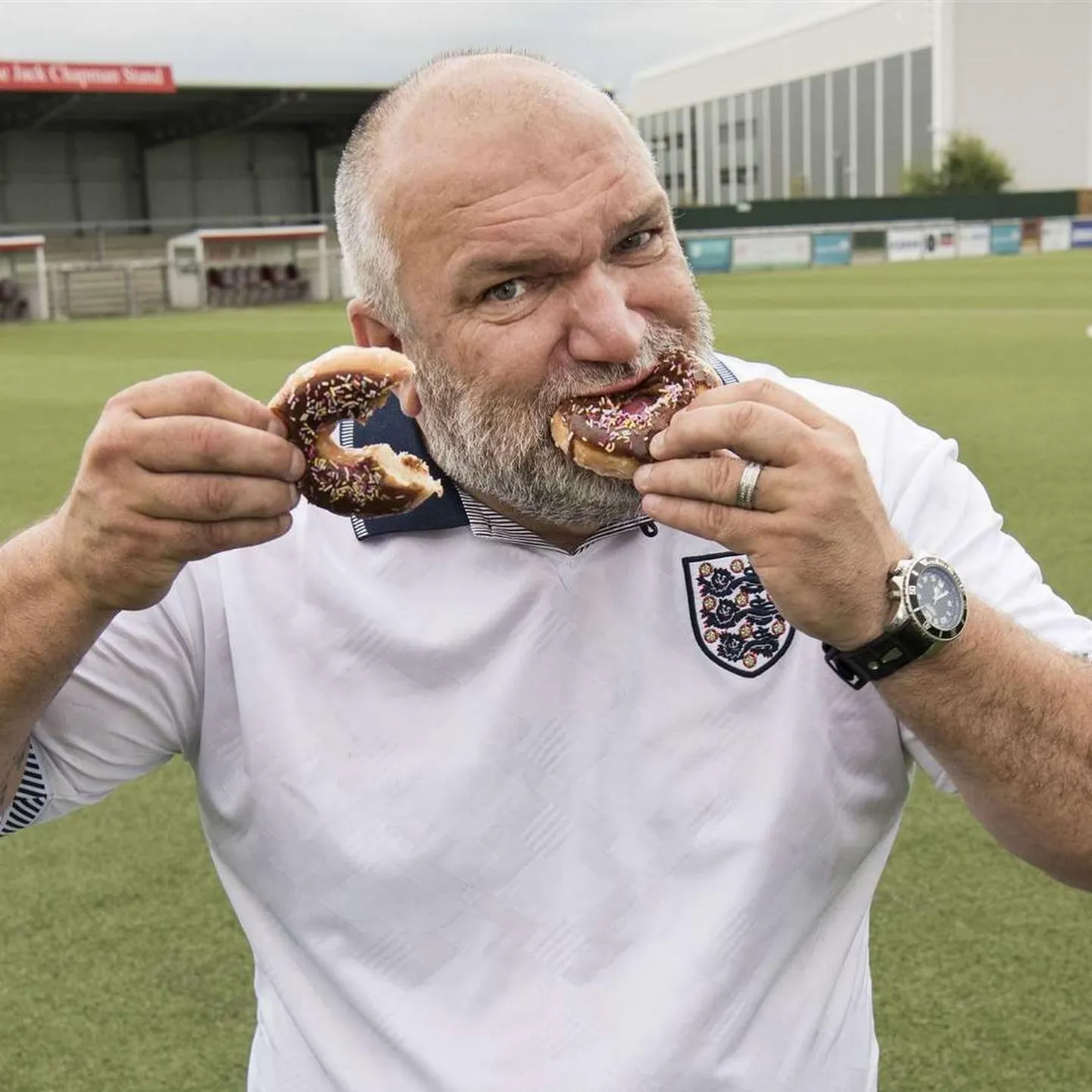 Neil Ruddock.