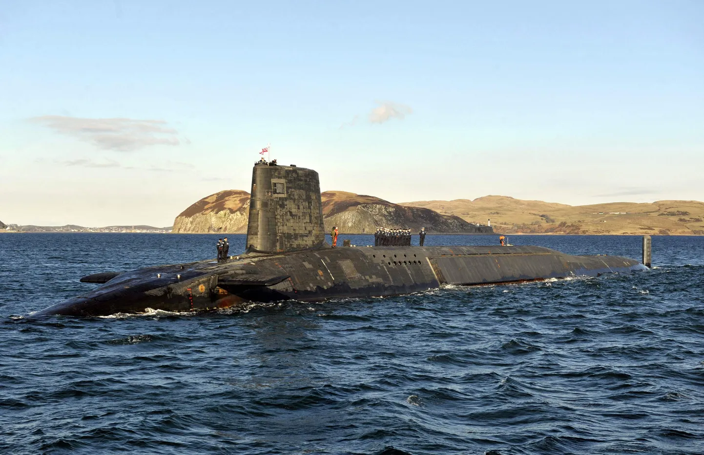 Tuumarakettidega relvastatud Briti allveelaev HMS Victorious patrullimas  Šotimaa lääneranniku vetes. Foto on illustratiivne.