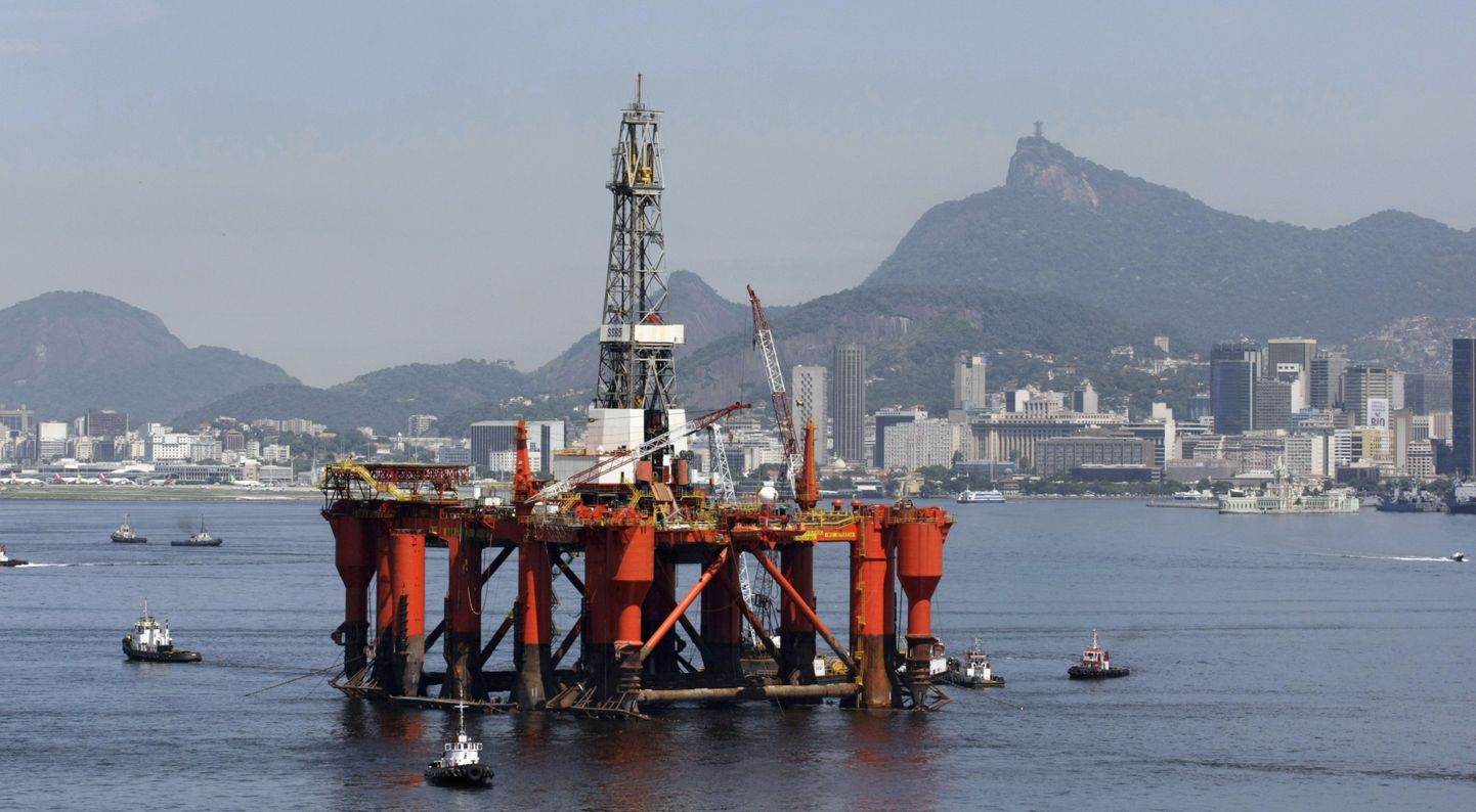 Firmale Petrobras Oil kuuluv naftaplatvorm Rio de Janeiro lähistel.