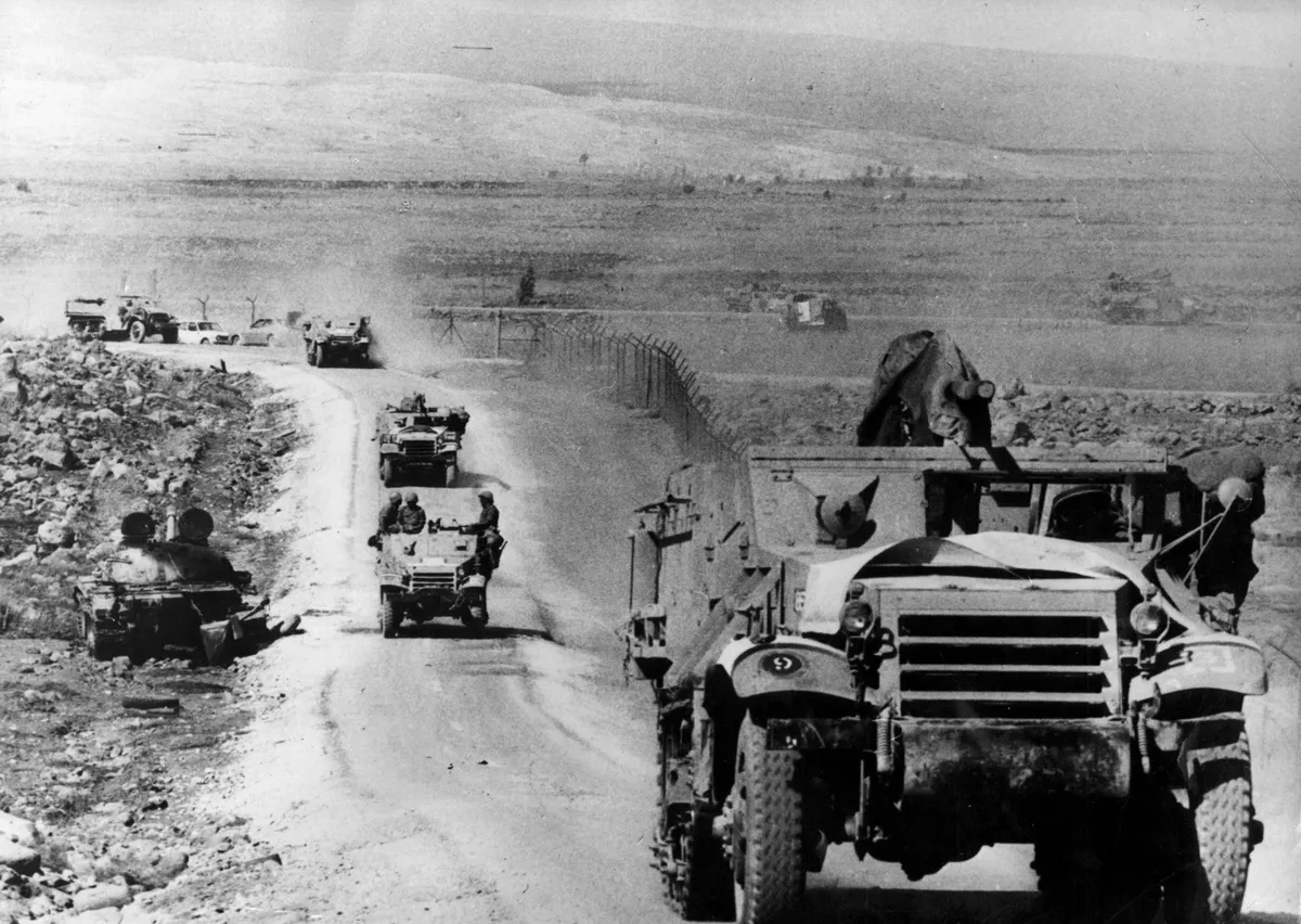 In the Yom Kippur War that broke out in 1973, Egypt and Syria managed to surprise Israel with a sudden attack. However, with indirect support from the United States, Israel was ultimately able to win the war.