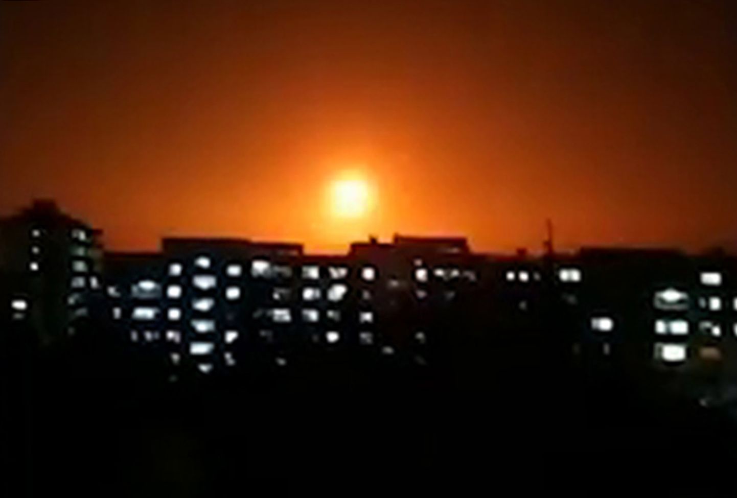 Iisraeli õhurünnaku järel toimunud plahvatus Damaskuse kohal.