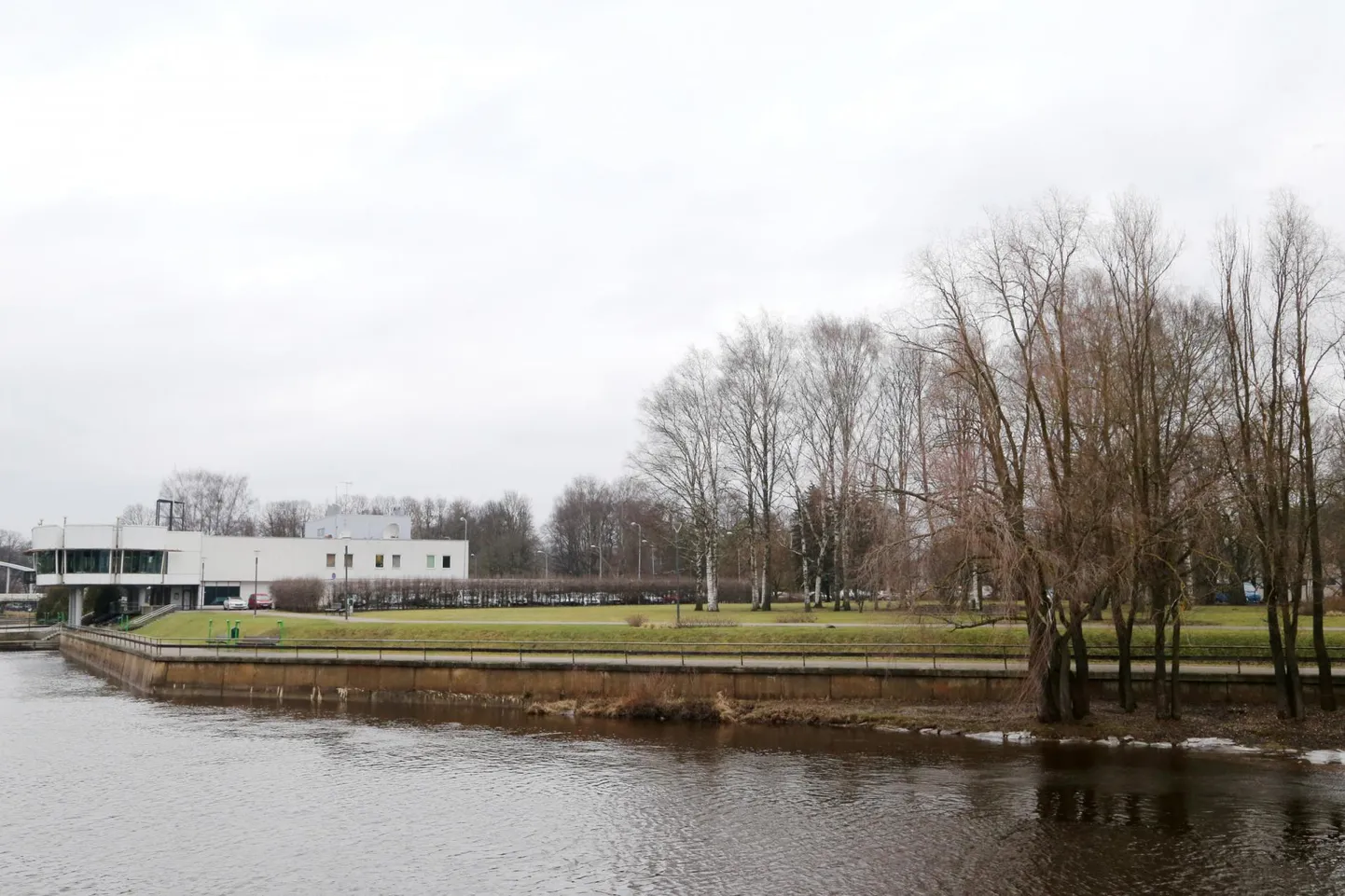 Holmi park