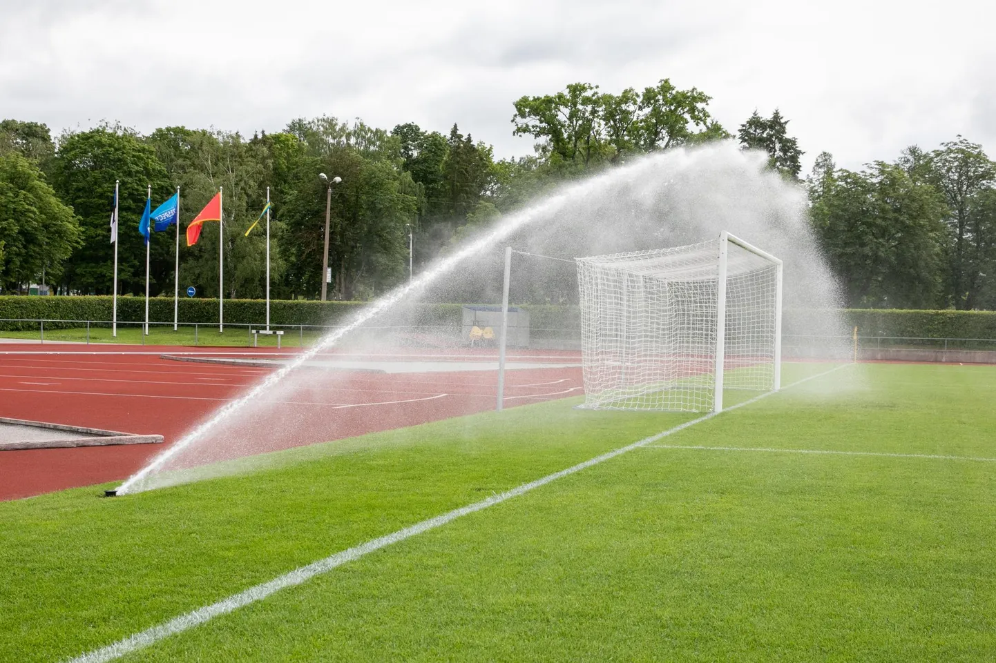 Rakvere linnastaadioni muruniisutussüsteemi seadistustööd on lõppenud ja süsteem töövalmis.