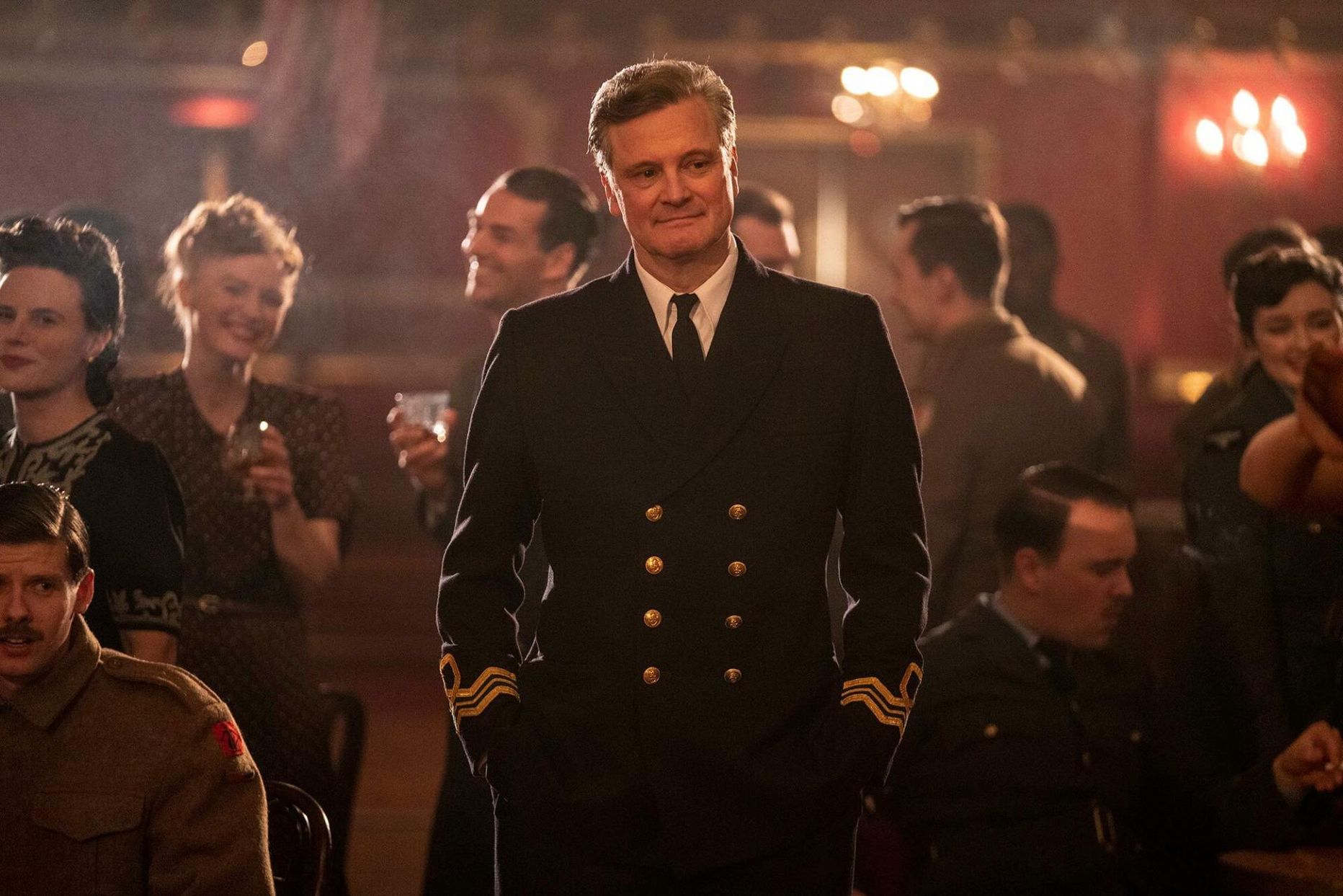 Colin Firth filmis «Luureoperatsioon «Mincemeat»» luureohvitser Ewen Montagu rollis. ­