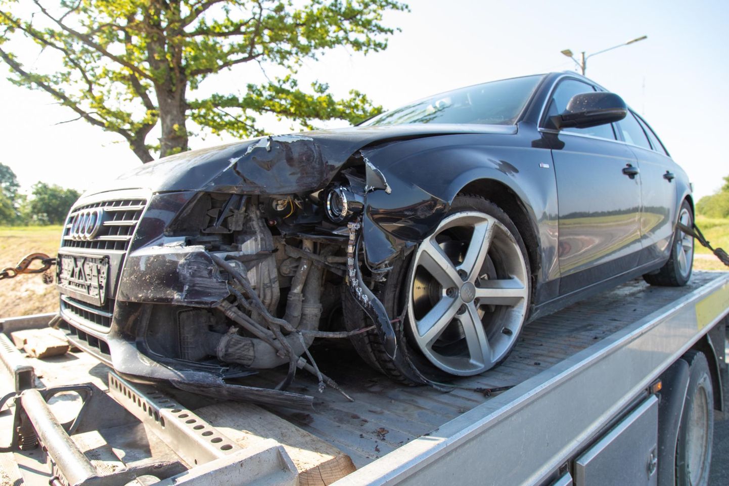Õnnetuses sai kannatada sõduauto Audi. Inimesed viga ei saanud.