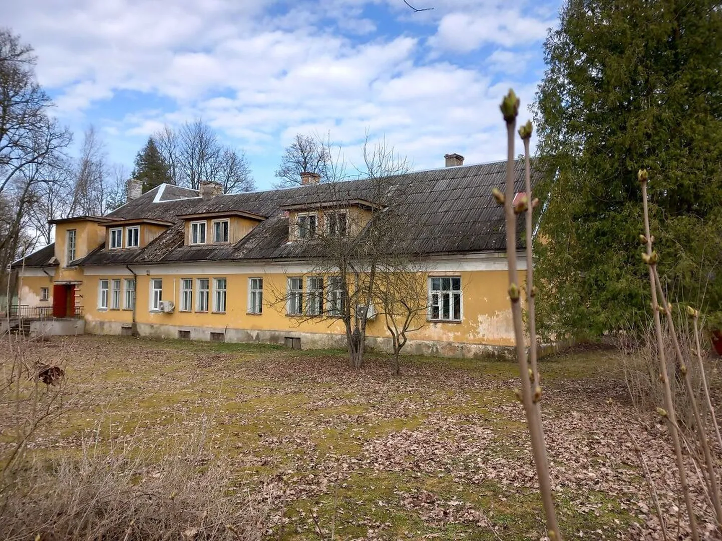 Käsukonna vana kultuurimaja