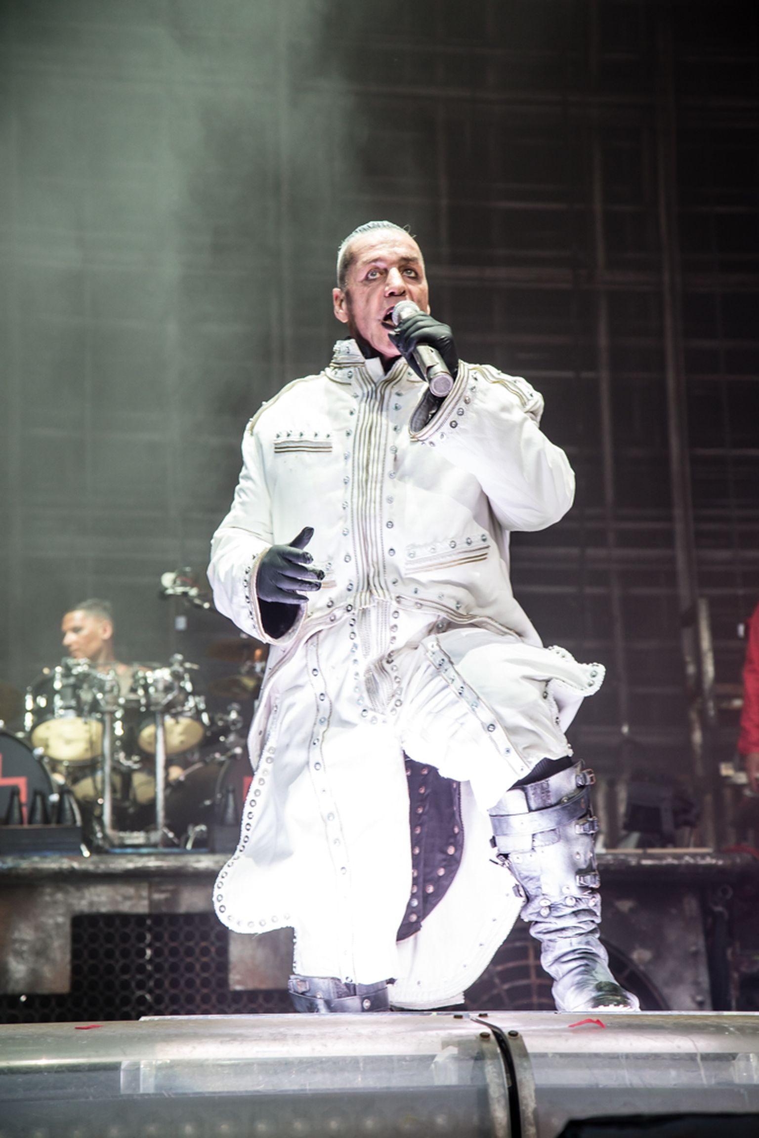 Rammstein esines 11. juunil 2017 Tallinnas. Pildil laulja Till Lindemann