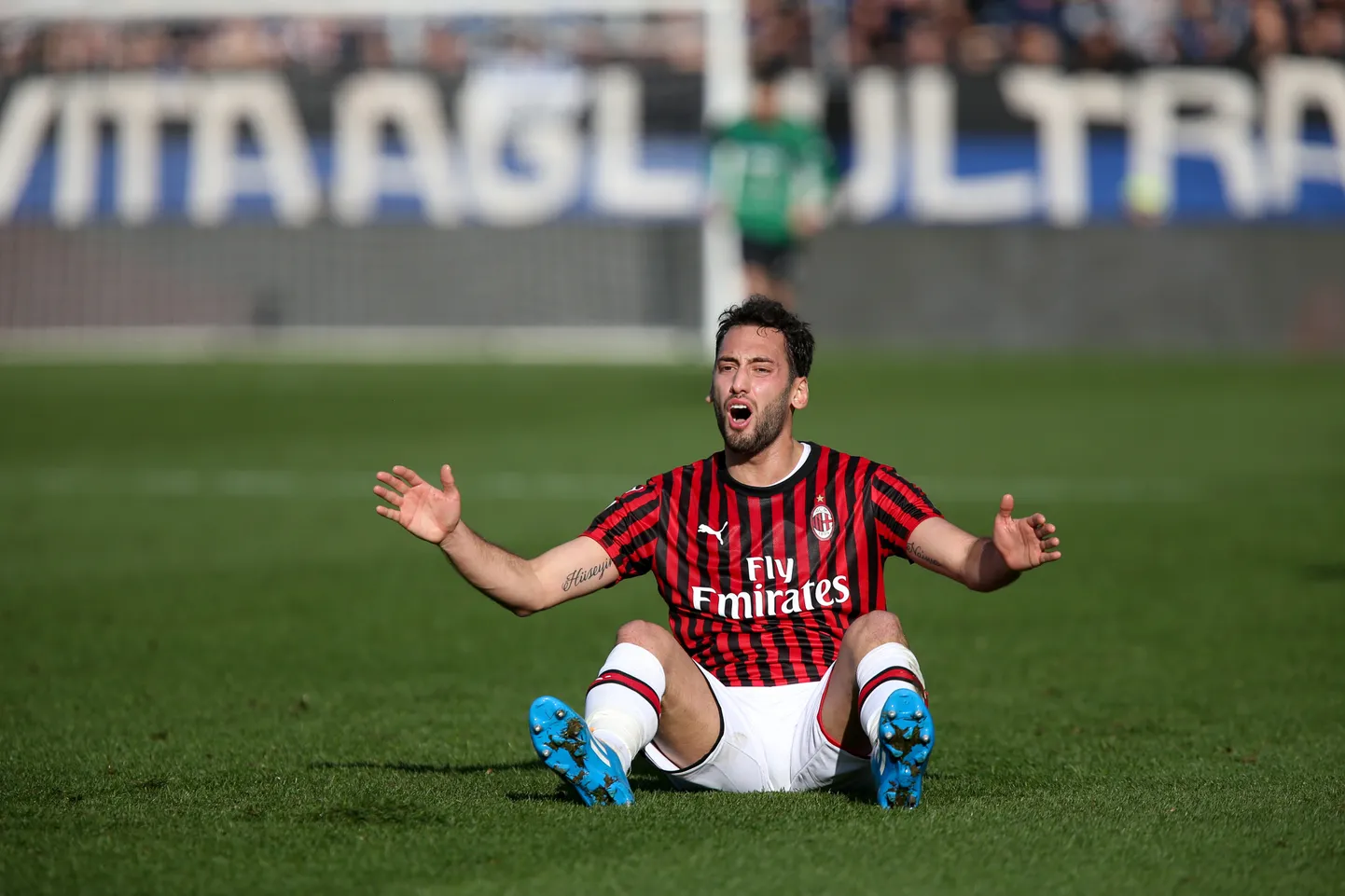 Milani mängija Hakan Calhanoglu.