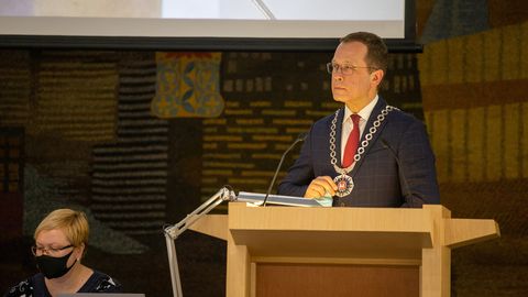 Koalitsiooniliikmed Tartu linnajuhtide palkade külmutamisest: see teema väärib arutamist