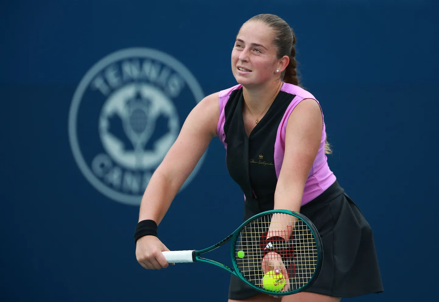 Latvijas tenisiste Aļona Ostapenko