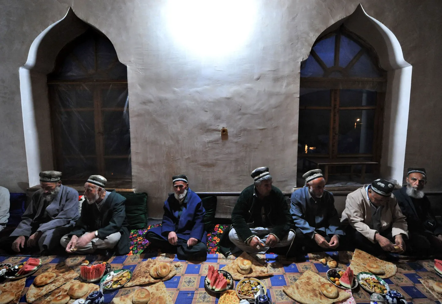 Palvusele järgnenud eine Tadžikistanis