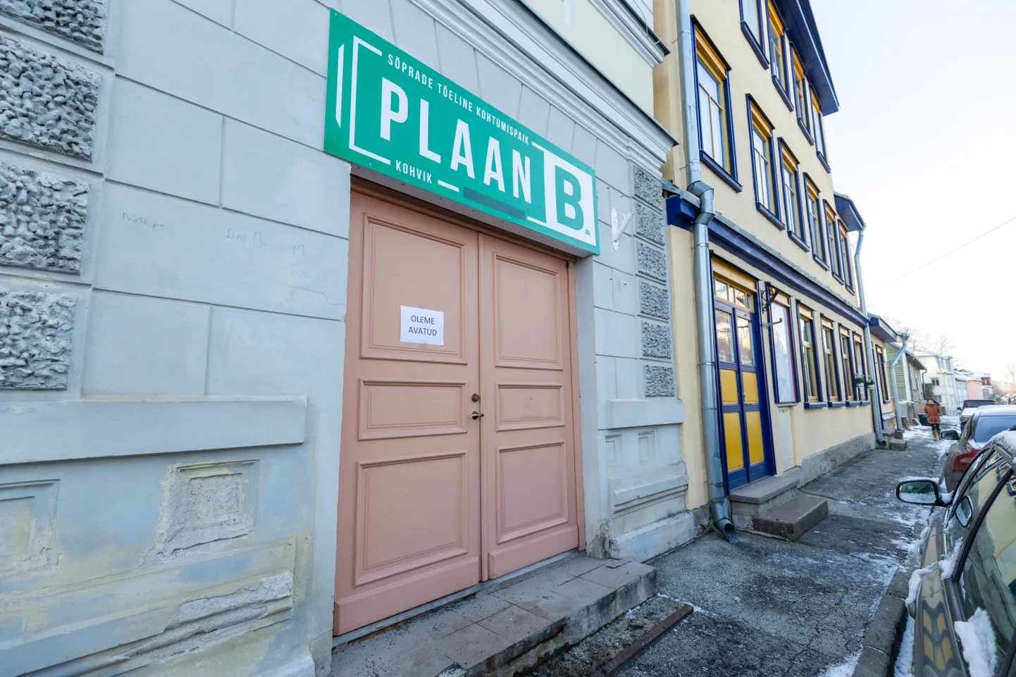 Möödunud reedel avati Tähtvere tänaval uus kogukonnakohvik. Ei läinud aga nädalatki, kui sealne kohvikupidaja otsustas lahkuda.